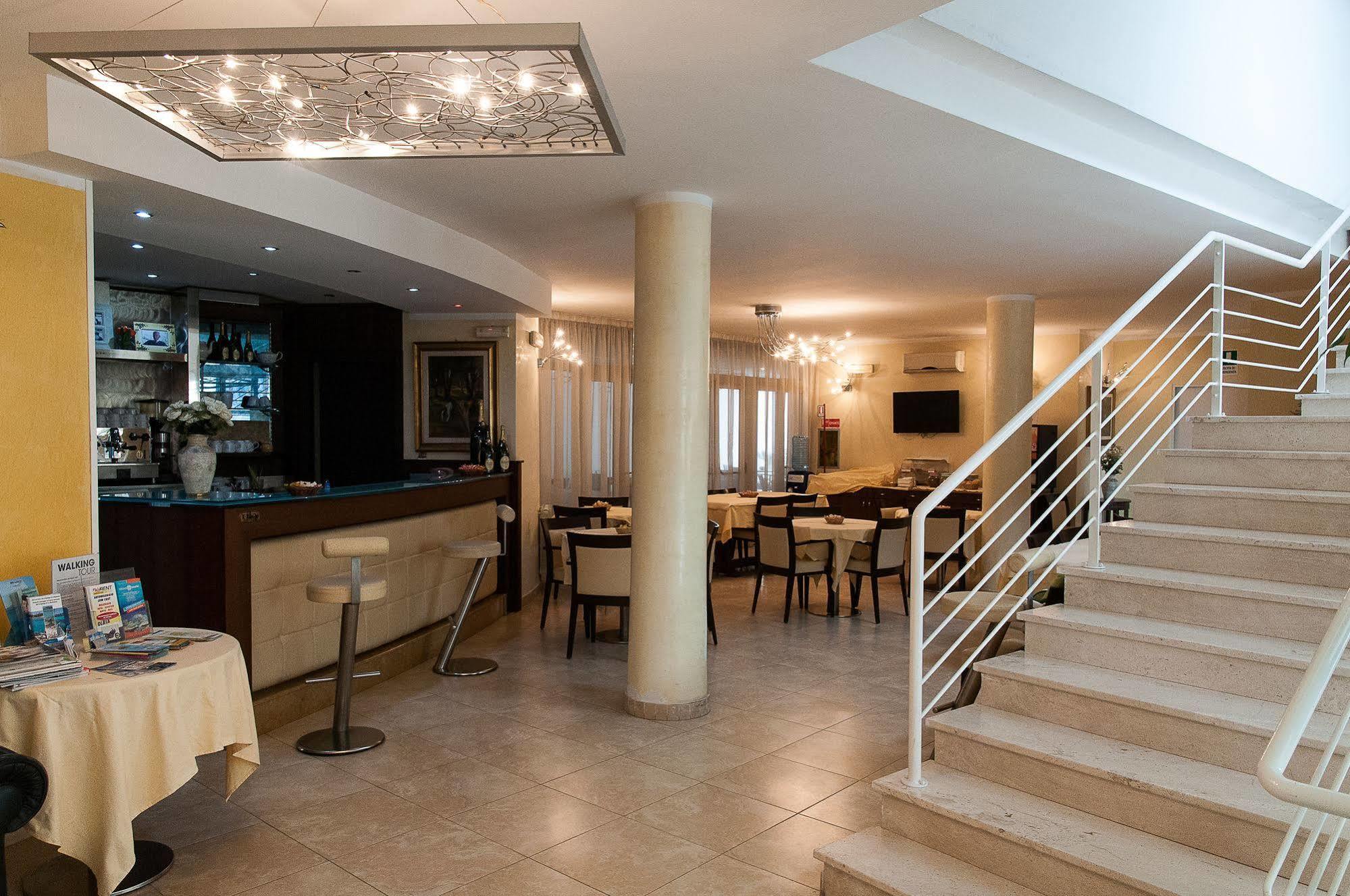 Hotel Demar オルビア エクステリア 写真